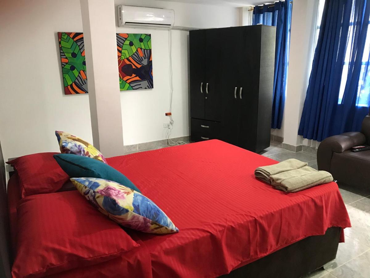 Home To Go Hostal Apartamentos Cali Eksteriør billede
